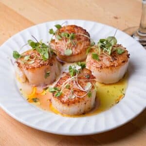 Divers Scallops 4 Divers Scallops โ U10 Dry